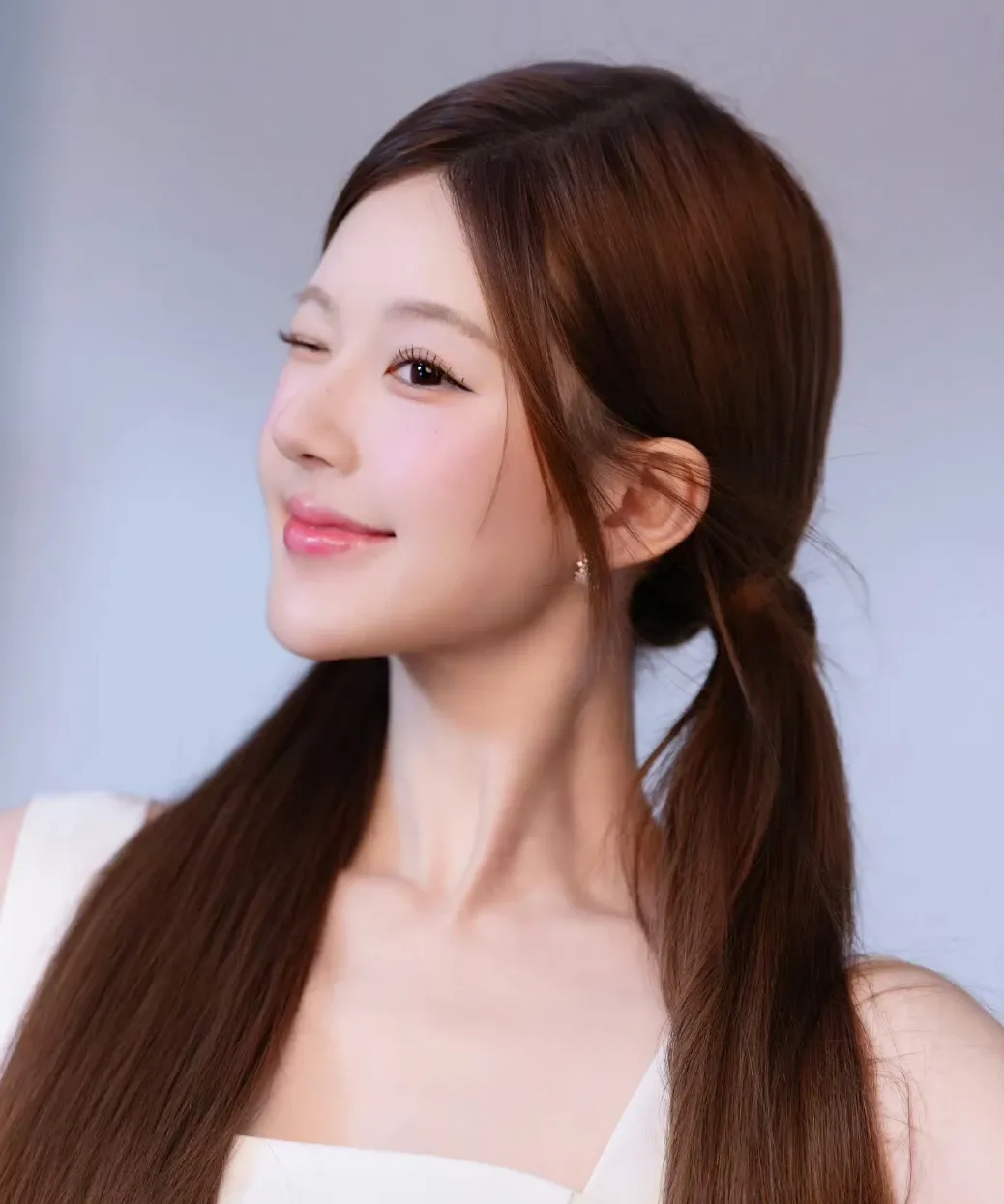 Behind-the-scenes cut of Zhao Lusi