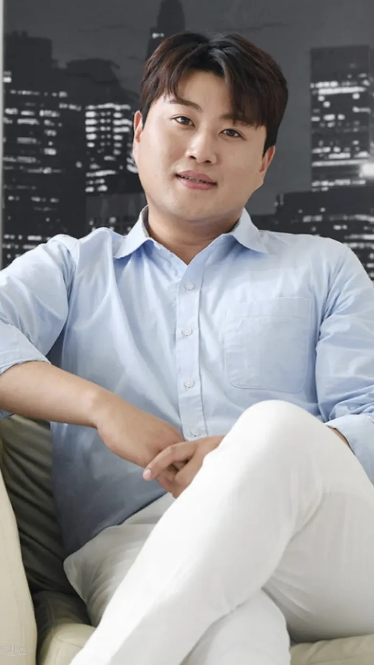 김호중 커뮤니티에서 인기있는 오늘의 배경화면