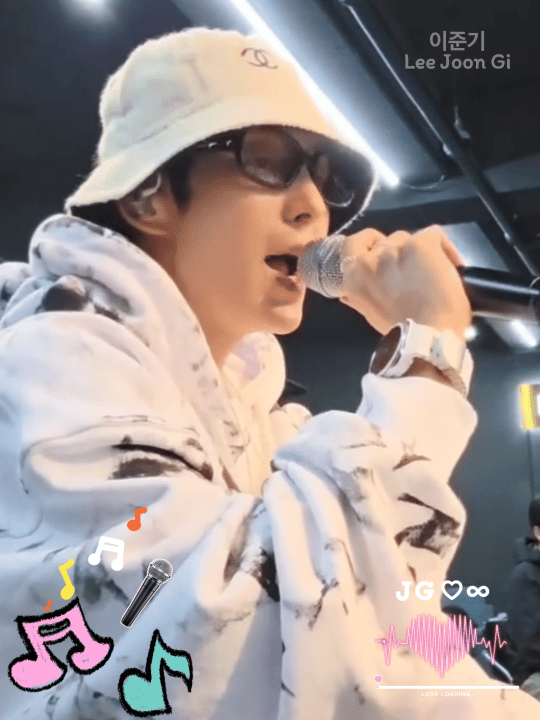 Foto terbaru dari Lee Joongi