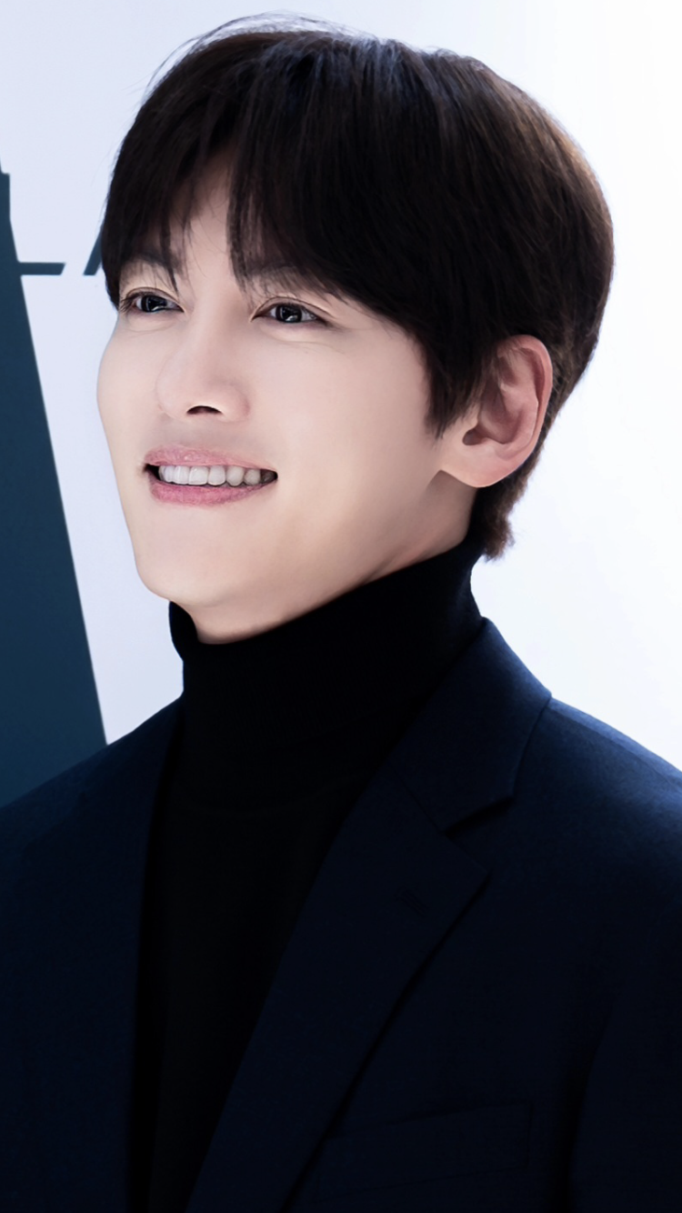 チ・チャンウクの最近の活動ショット