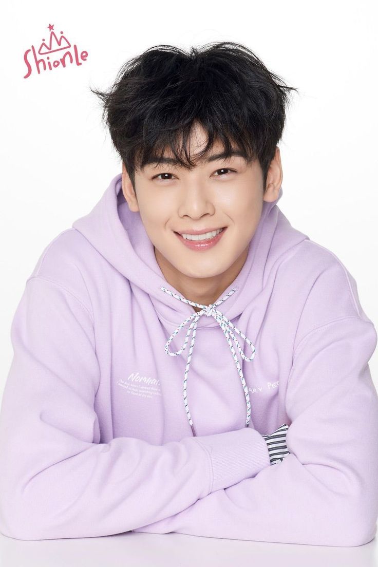 Recent activity shot of Cha Eunwoo