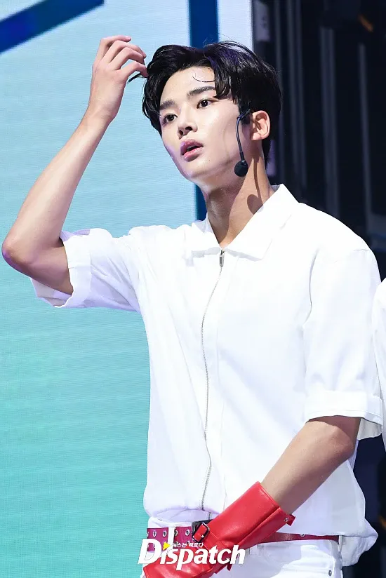 Cuplikan di balik layar dari Rowoon