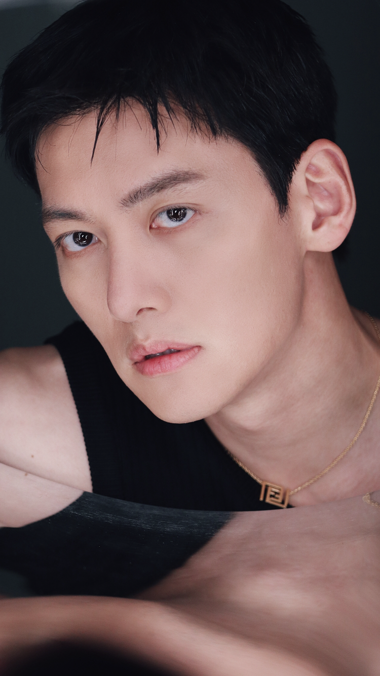 粉丝拍下的池昌旭瞬间