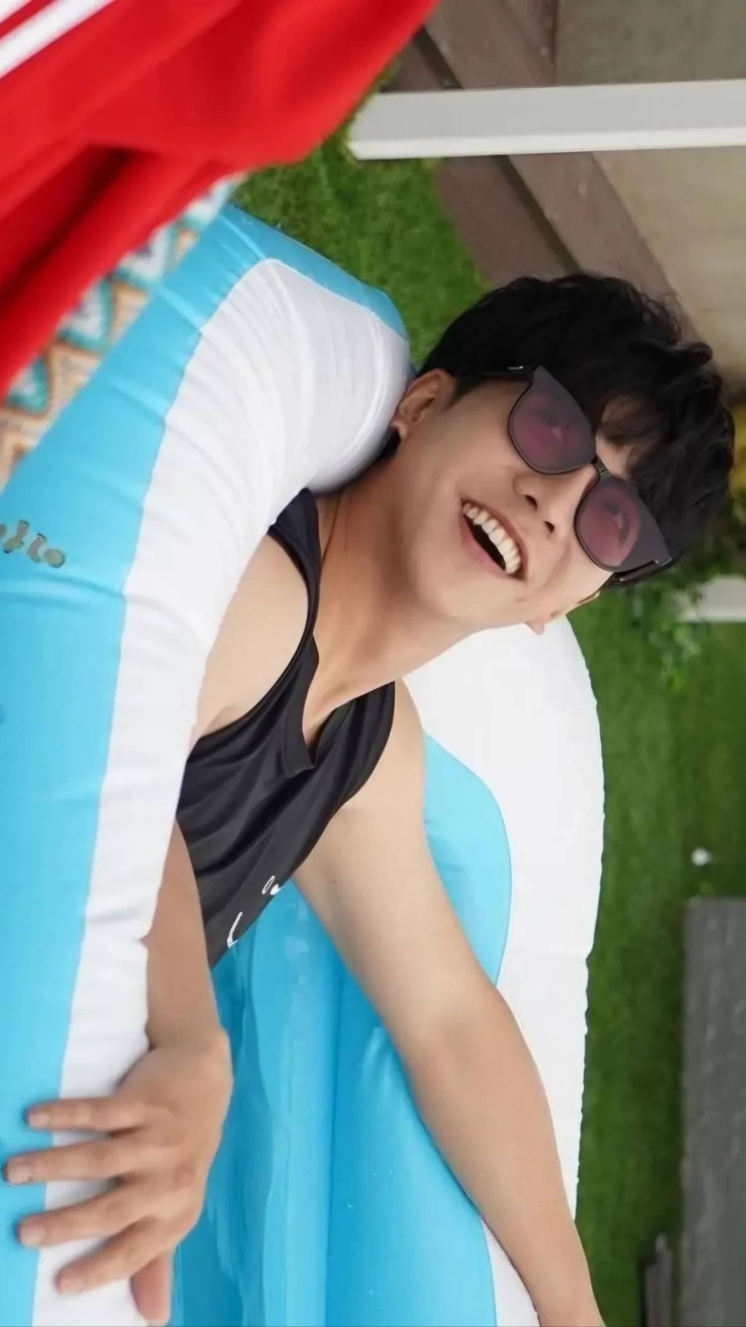 이승기 커뮤니티에서 인기있는 오늘의 배경화면
