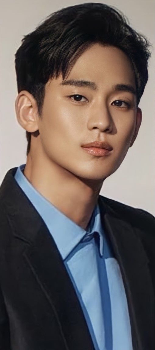 A moment captured by a fan of Kim Soohyun