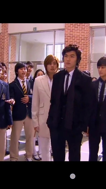 イ・ミンホのビハインドカット