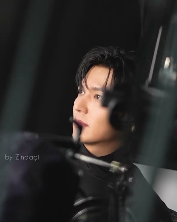 粉絲拍下的李敏鎬瞬間