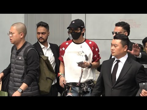 Behind-the-scenes cut of Lee Joongi