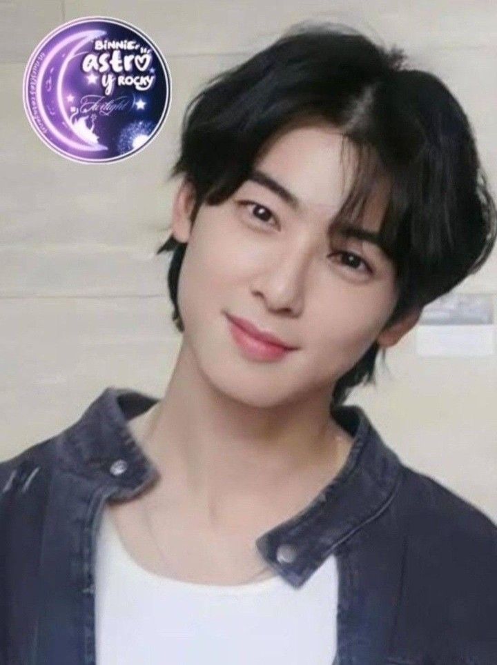 Foto terbaru dari Cha Eunwoo