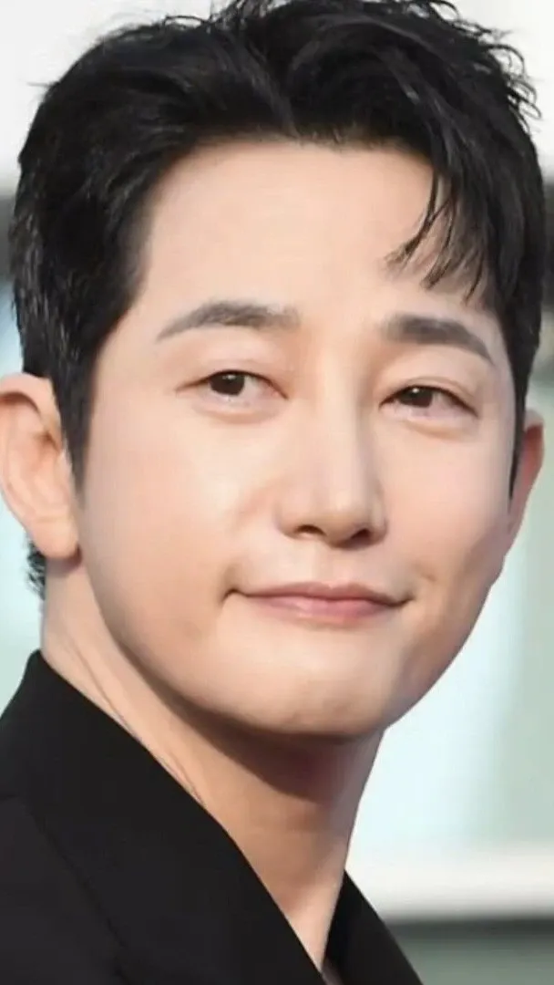 Emotional wallpaper shared by fans for Park Sihoo