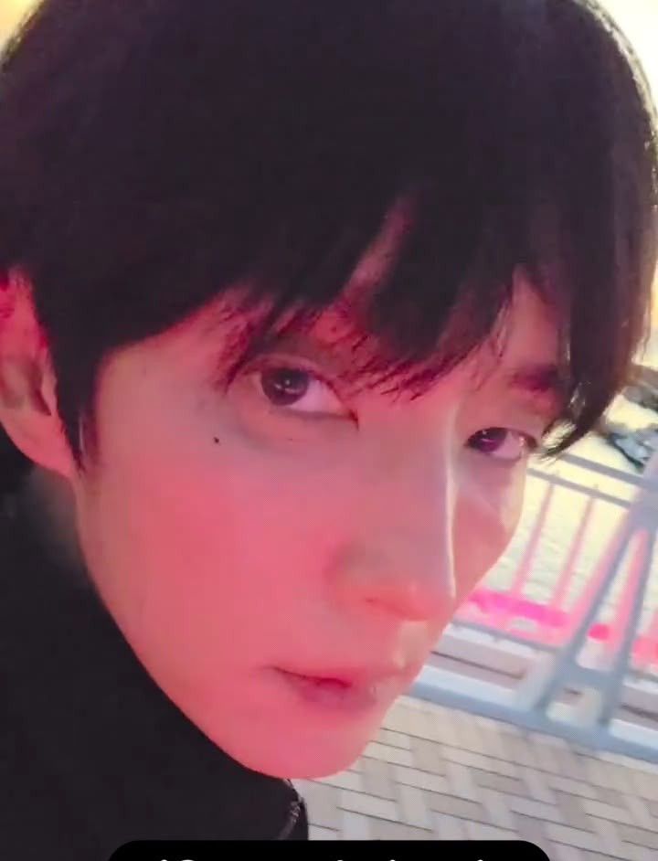 Behind-the-scenes cut of Lee Joongi