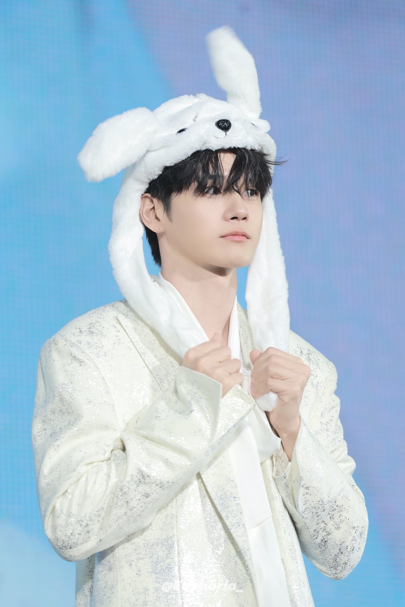 Recent activity shot of Ong Seongwu