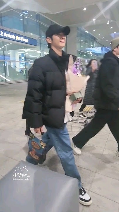 정해인의 팬들이 직접 만든 특별한 배경화면