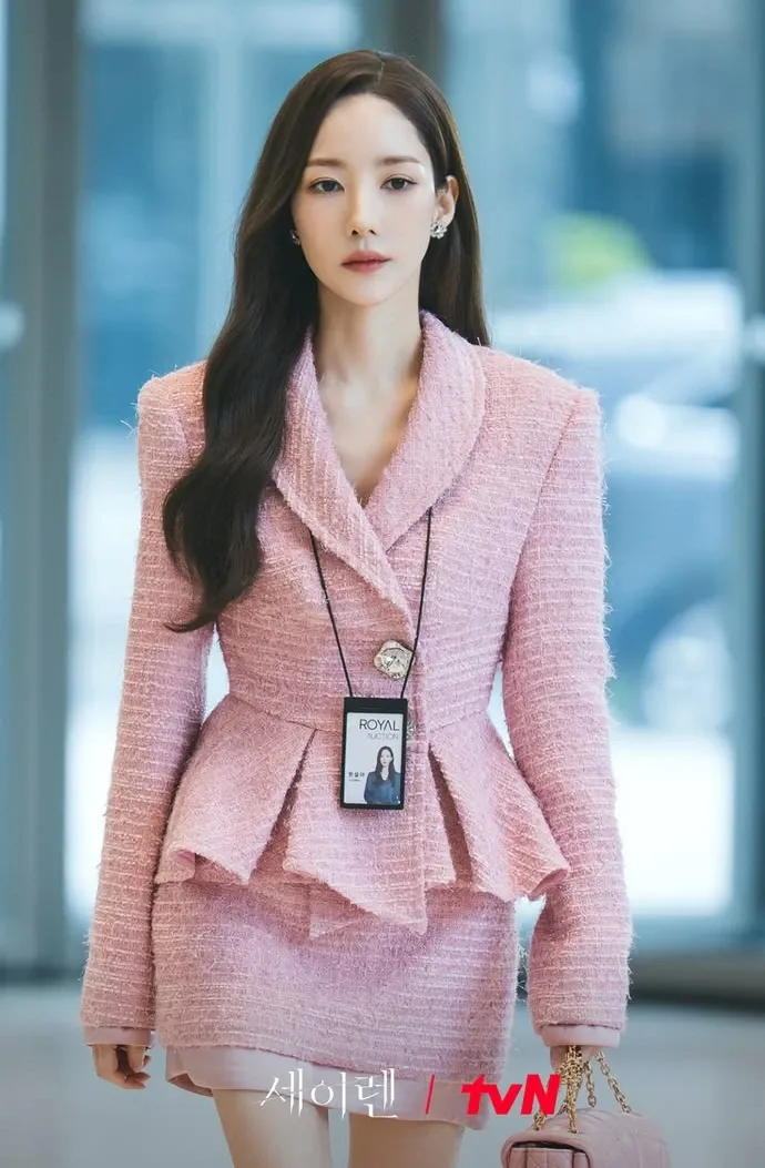 A moment captured by a fan of Park Minyoung