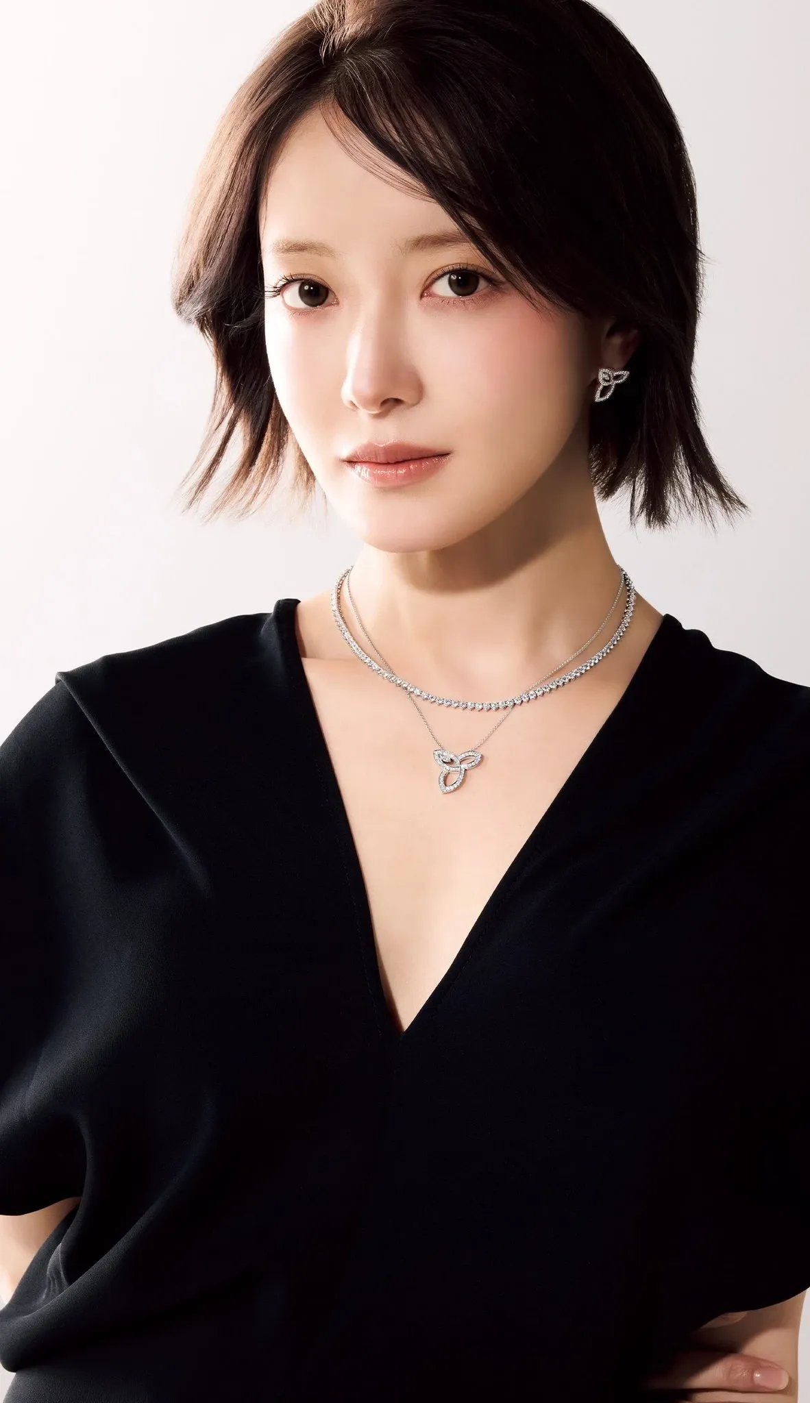 Behind-the-scenes cut of Lee Seyoung