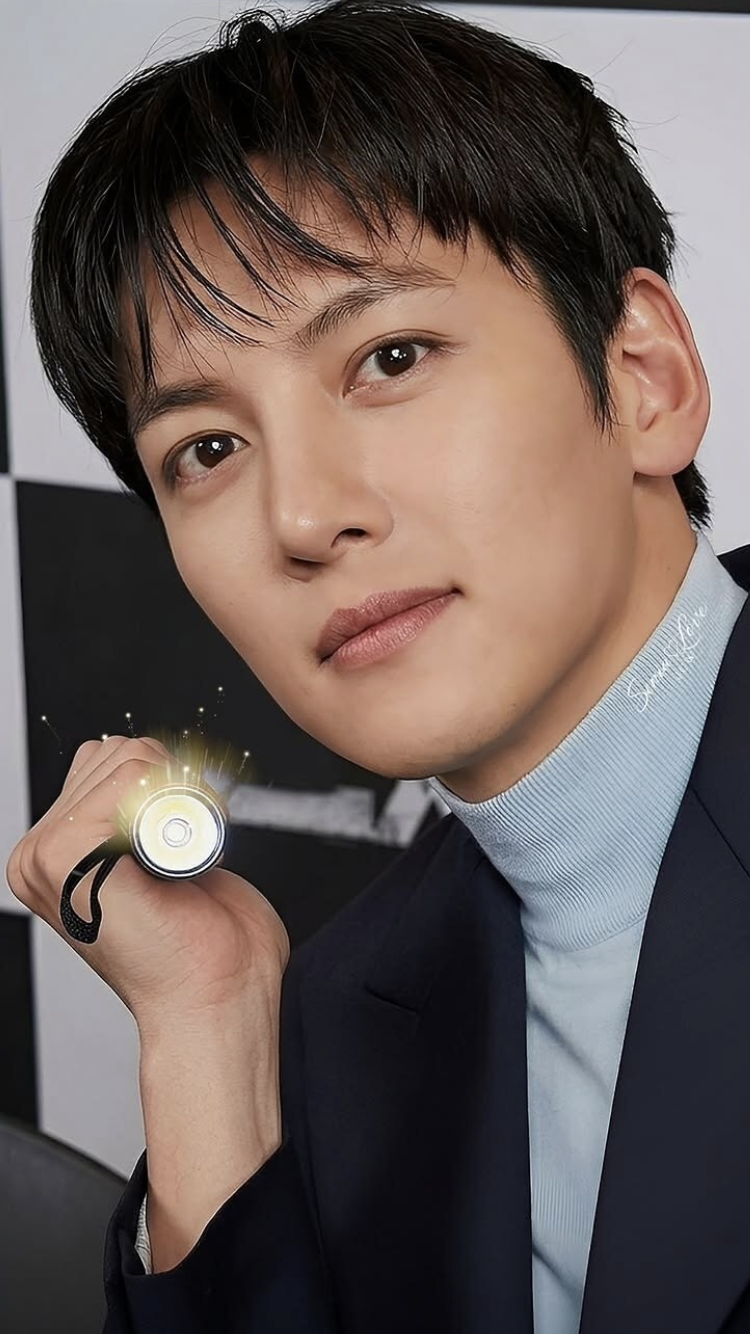 Special wallpaper made by Ji Changwook's fans