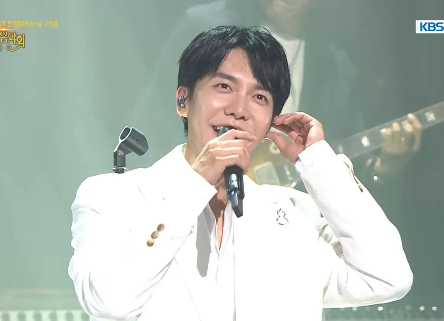 Cuplikan di balik layar dari Lee Seunggi