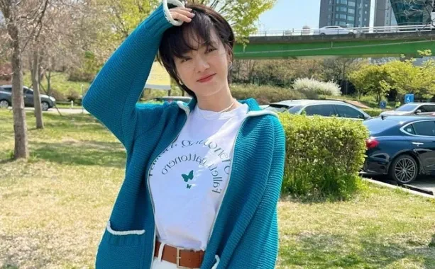 Cuplikan di balik layar dari Song Jihyo