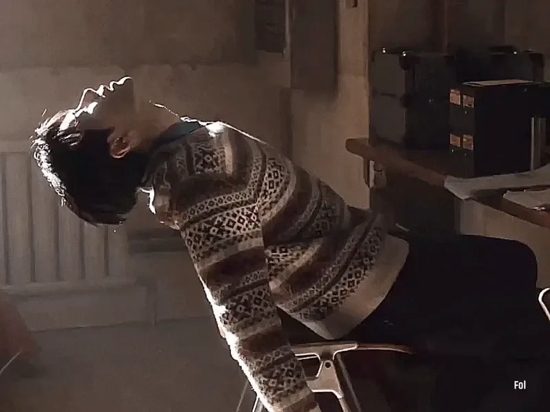 Behind-the-scenes cut of Kim Seonho