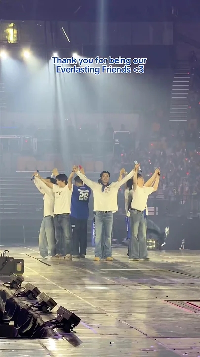 崔始源粉丝亲手制作的特别壁纸