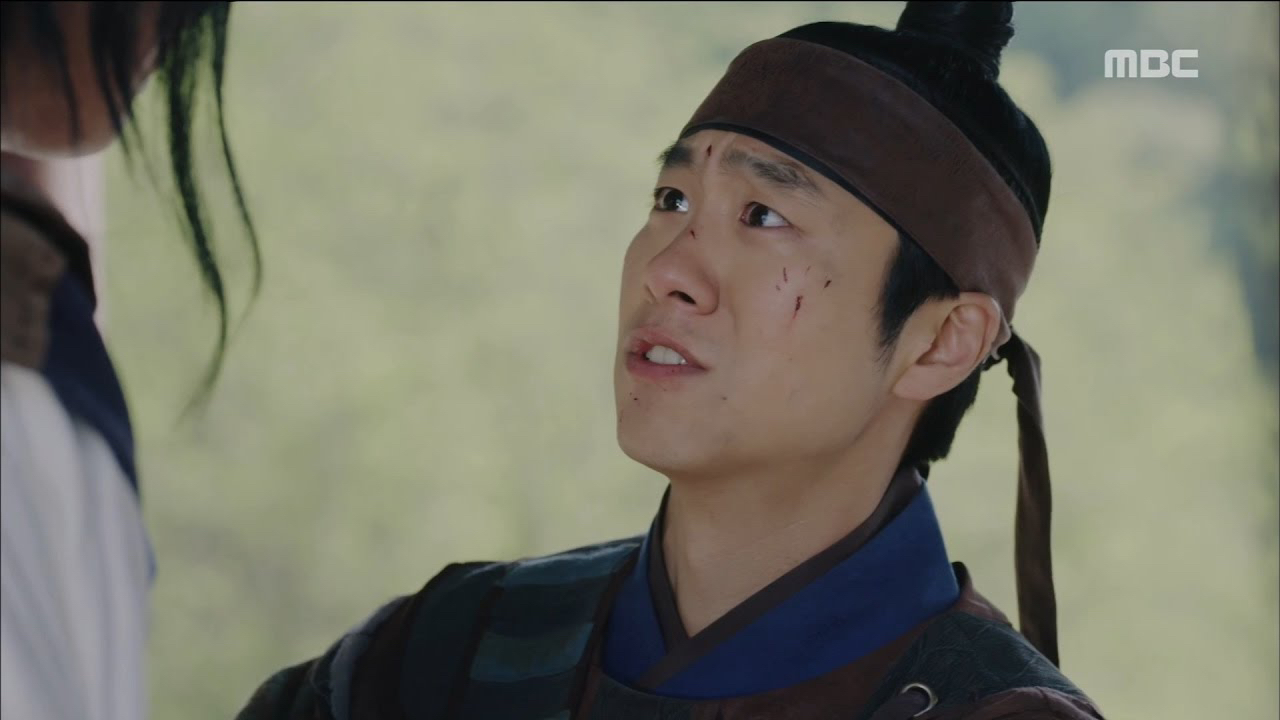 Behind-the-scenes cut of Yoon Kyunsang