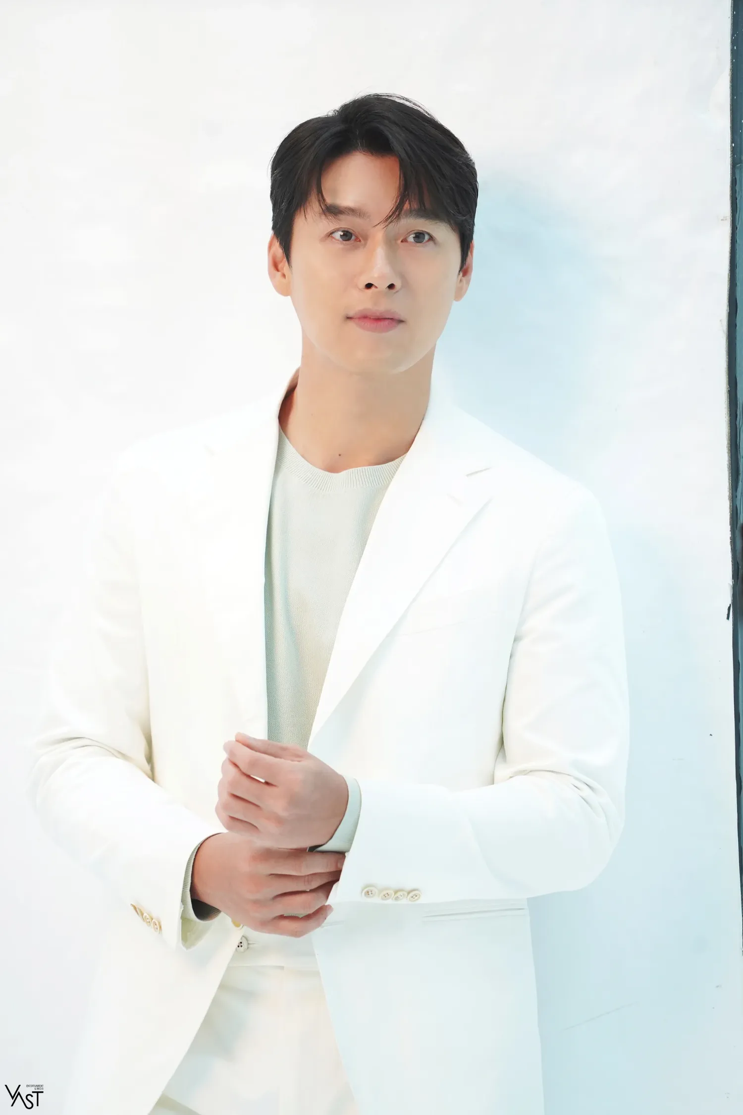 Momen yang diabadikan oleh penggemar Hyun Bin