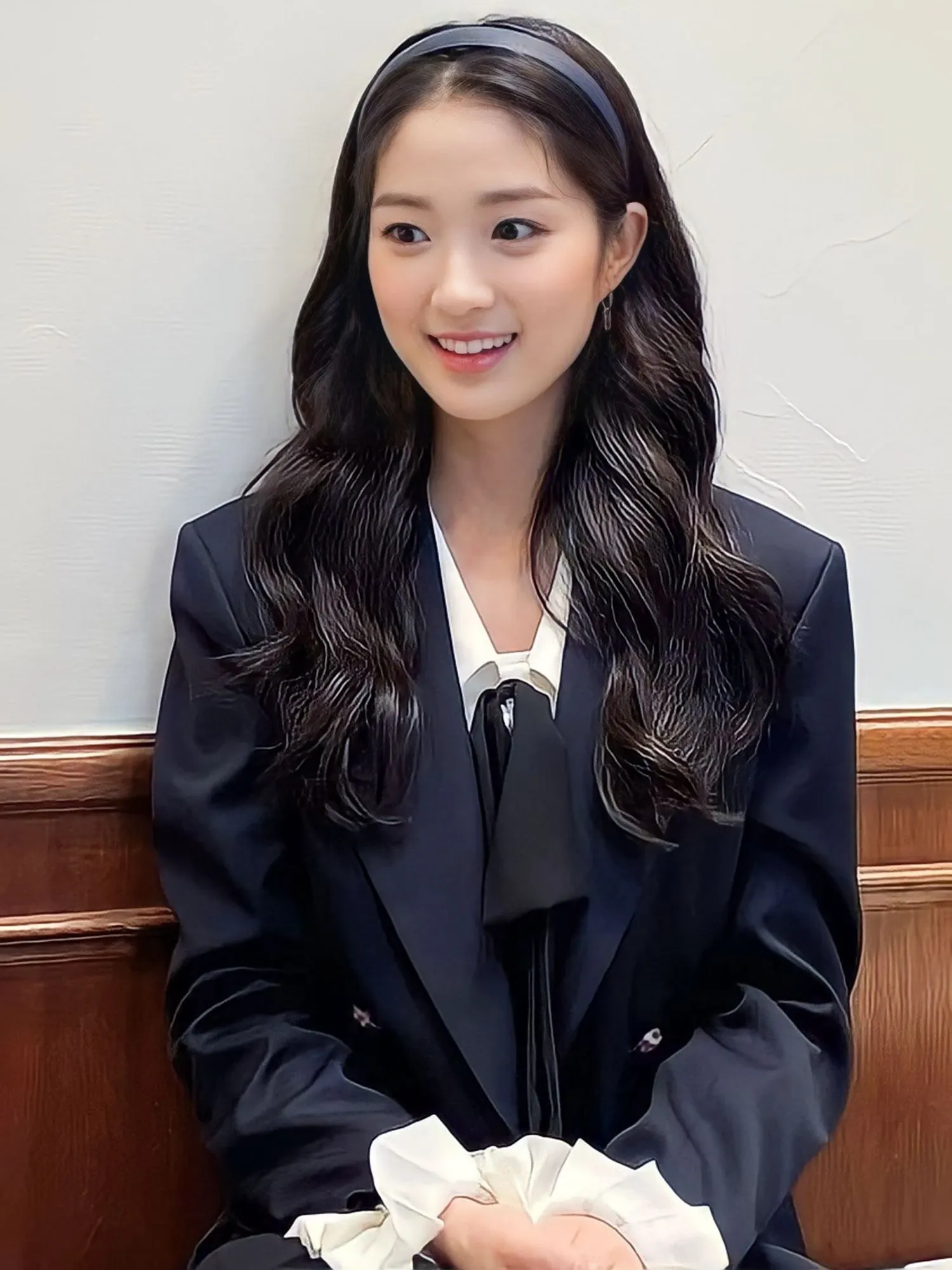 Recent activity shot of Kim Hyeyoon