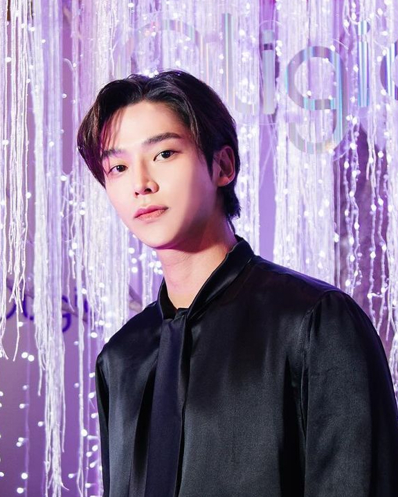 Momen yang diabadikan oleh penggemar Rowoon