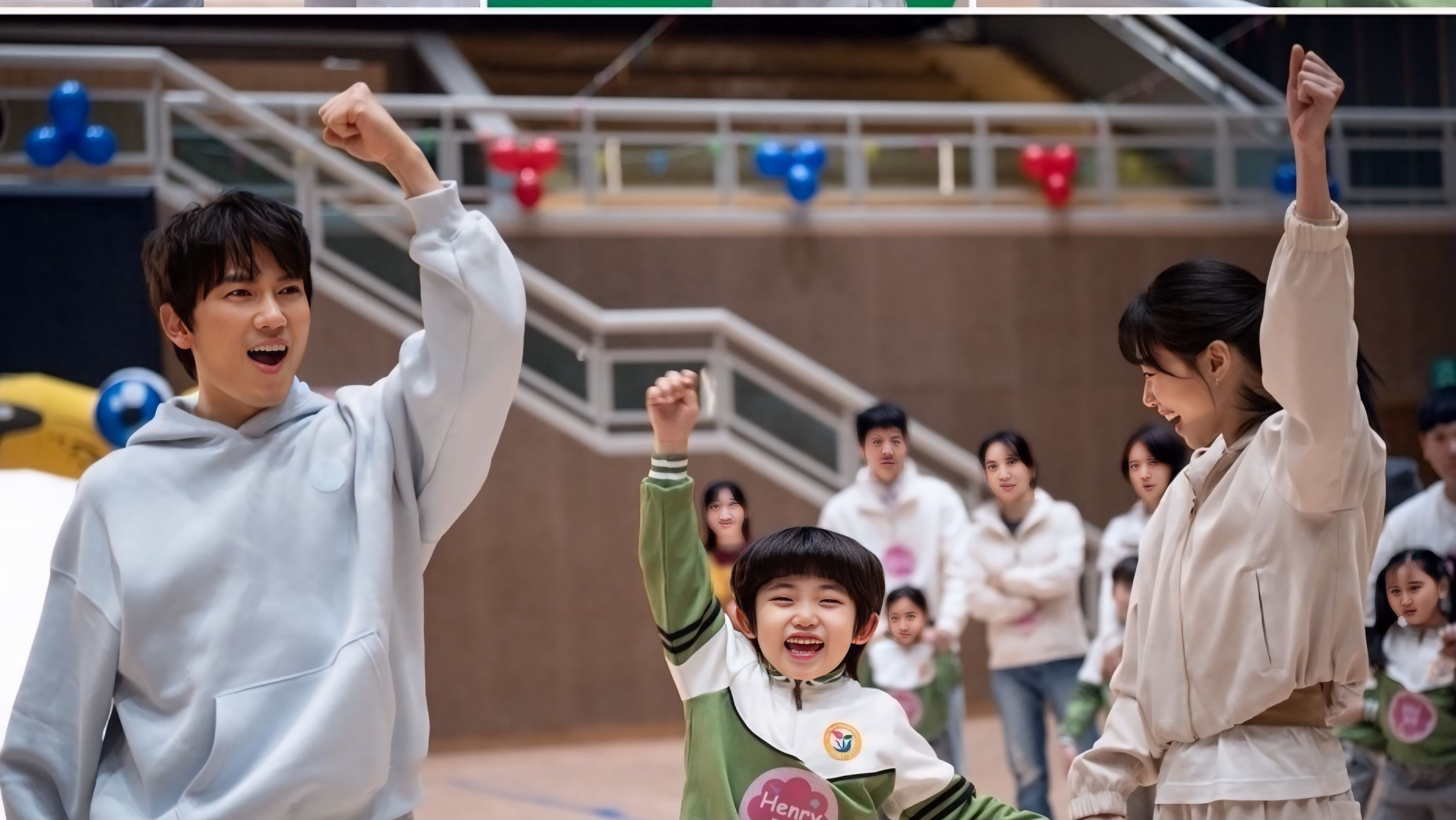 Behind-the-scenes cut of Ji Sung
