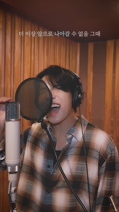 Behind-the-scenes cut of Lee Seunggi