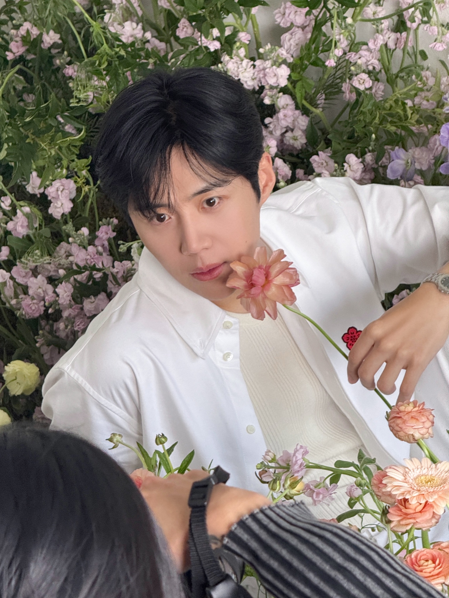 粉絲拍下的金宣虎瞬間