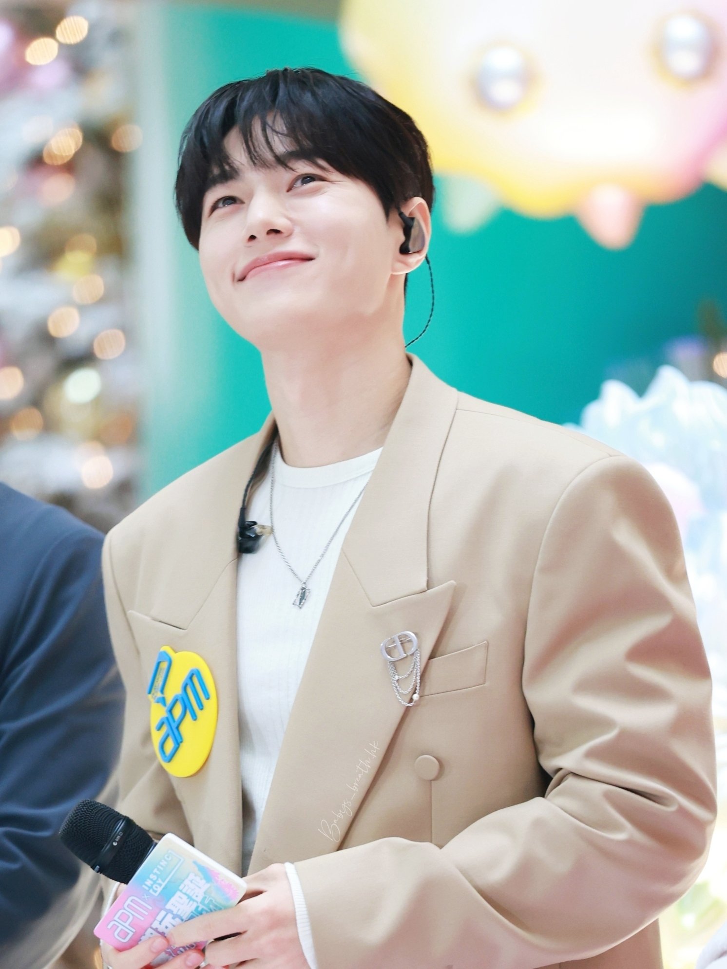 Latest photo of Kim Myungsoo (L)