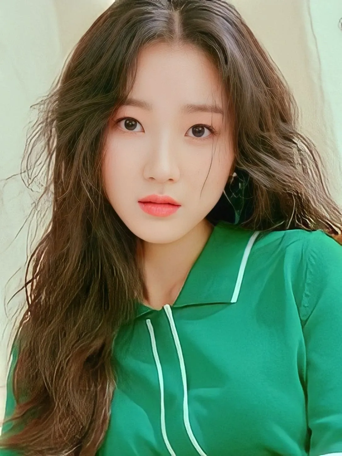 Recent activity shot of Kim Hyeyoon