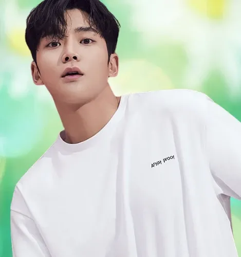 粉丝拍下的路云瞬间