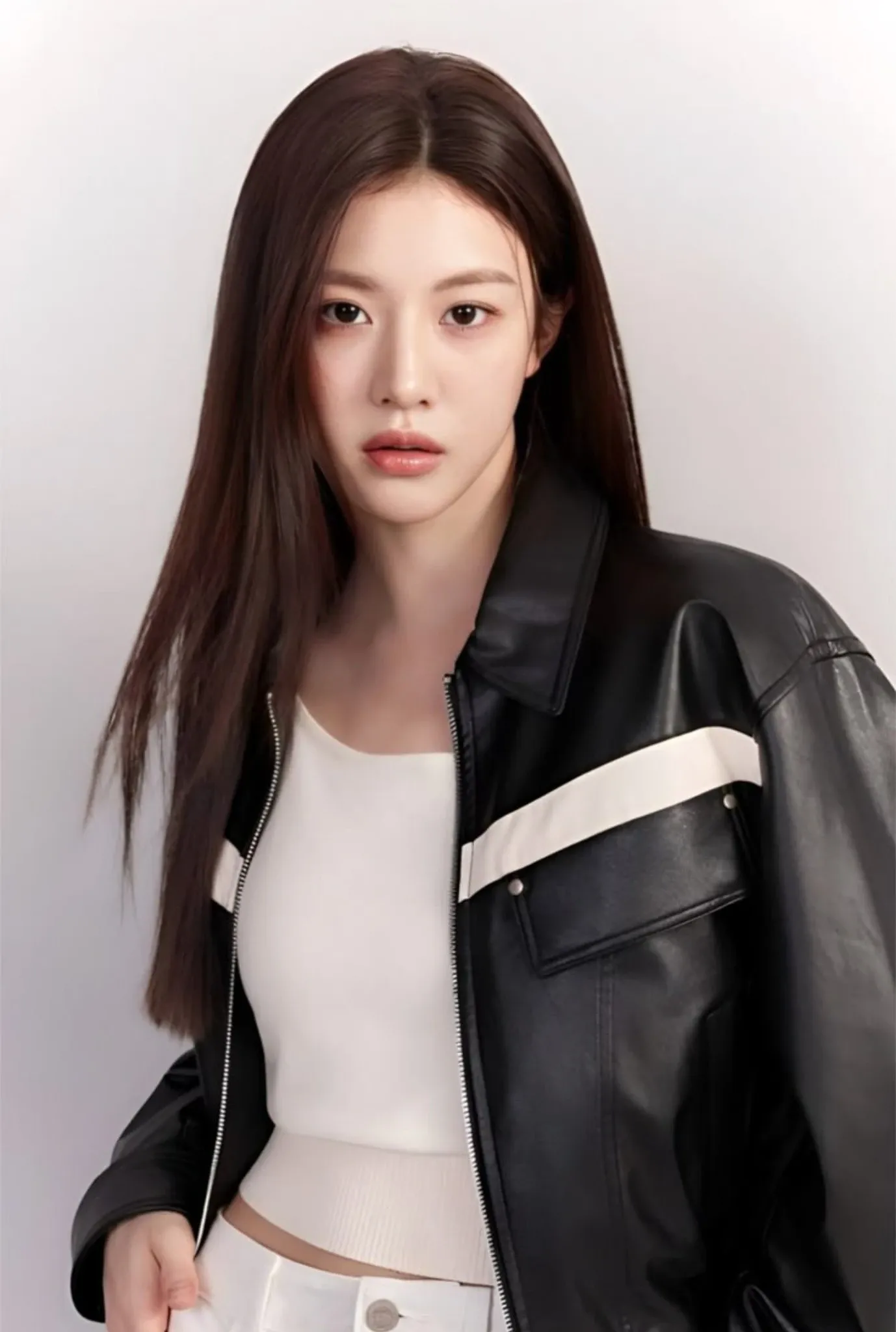 Recent activity shot of Go Younjung