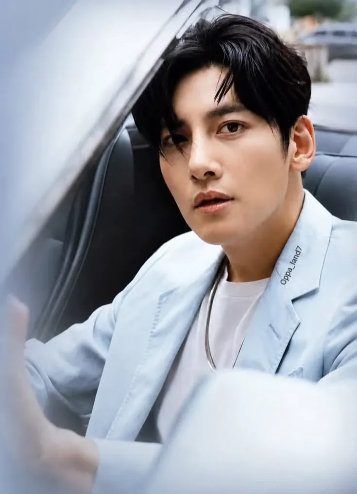 Latest photo of Ji Changwook