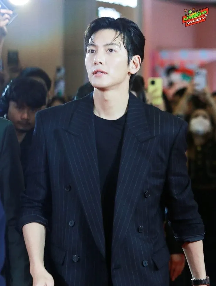 Latest photo of Ji Changwook