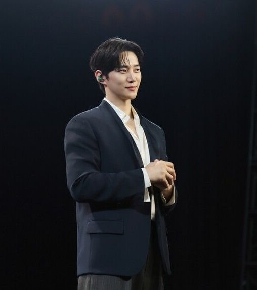 Foto kegiatan terbaru dari Lee Junho