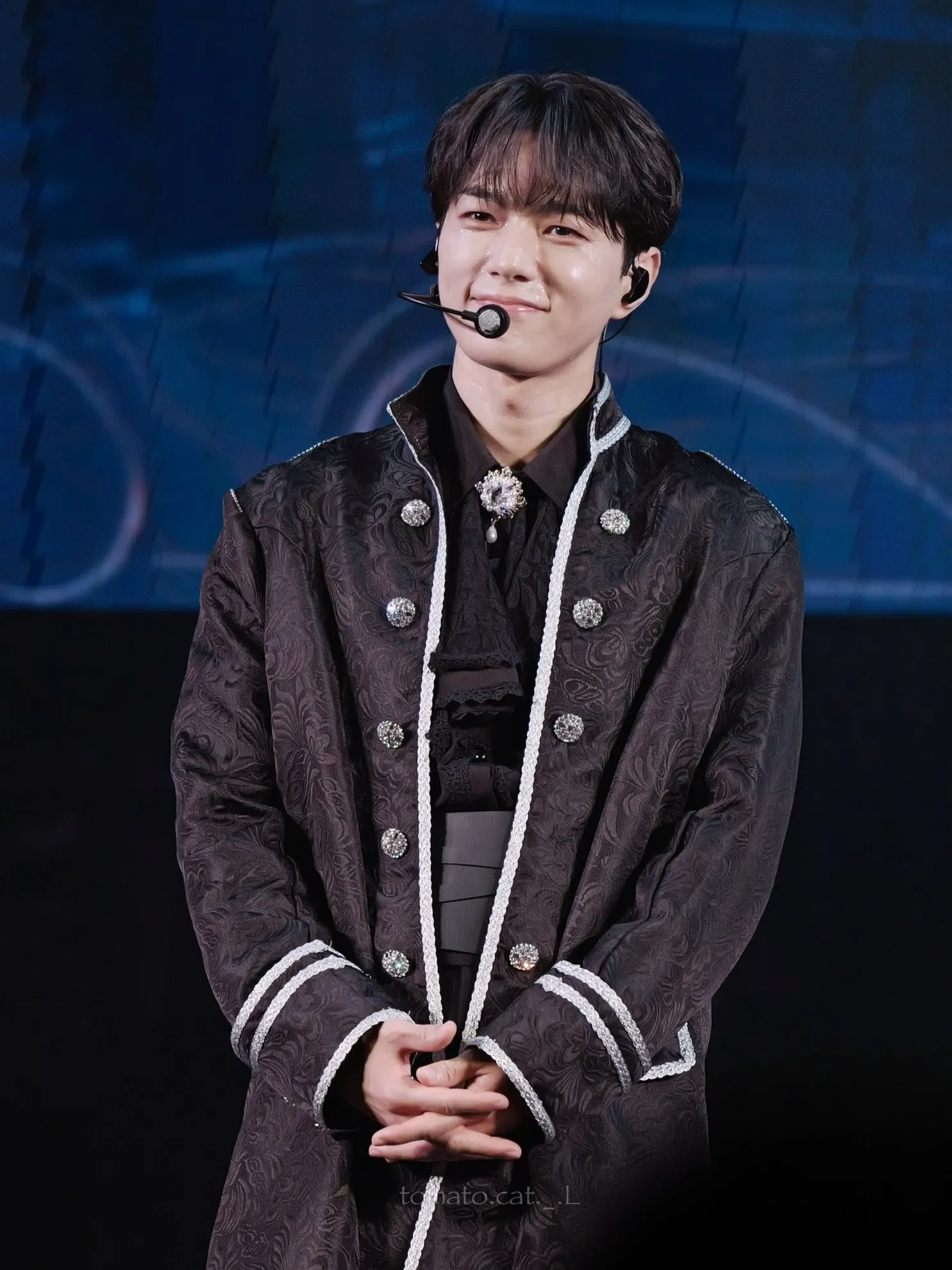 Recent activity shot of Kim Myungsoo (L)