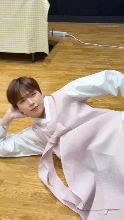 Representative background image loved by Secret Garden fandom