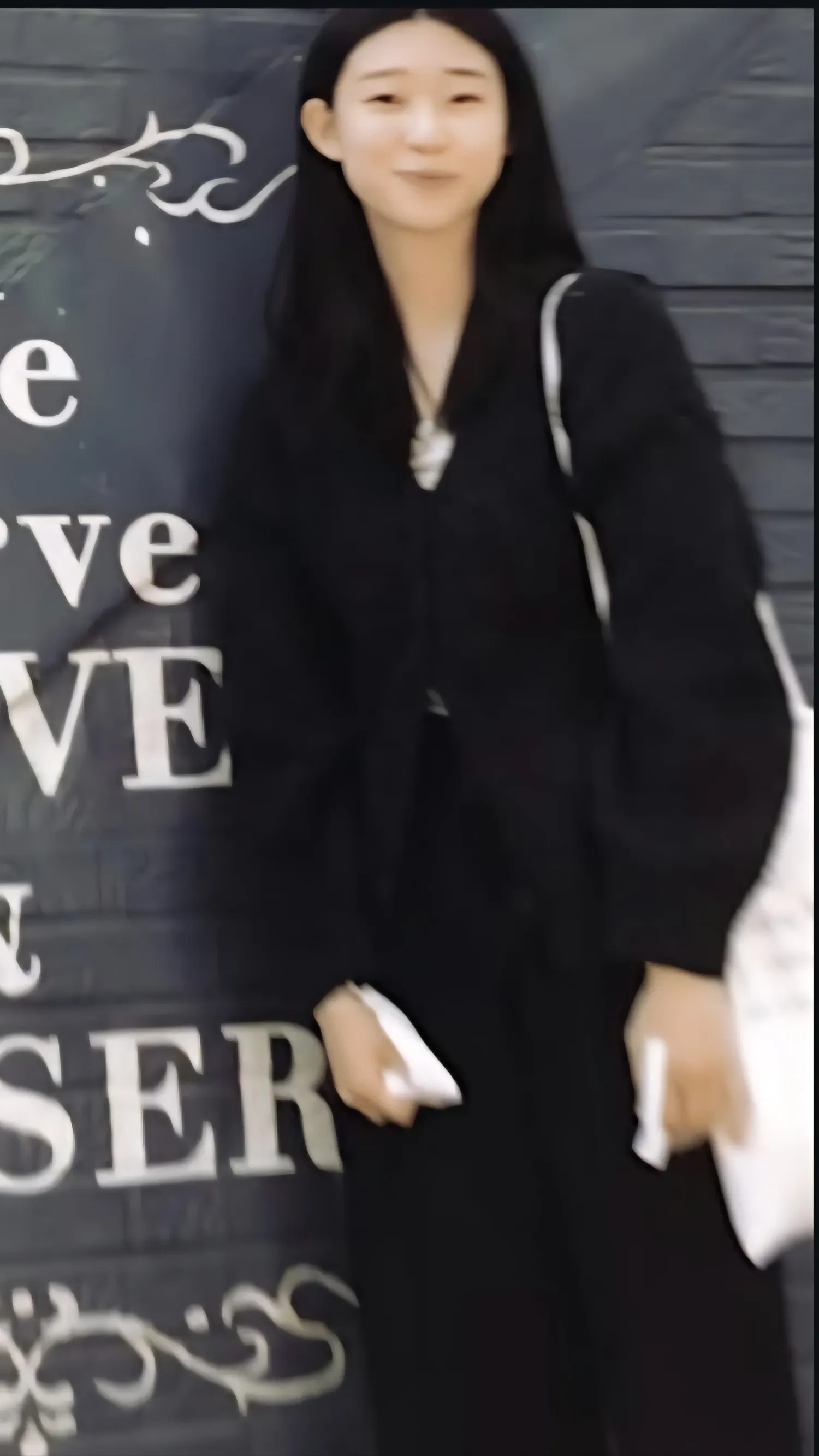 Latest photo of Han Yeji