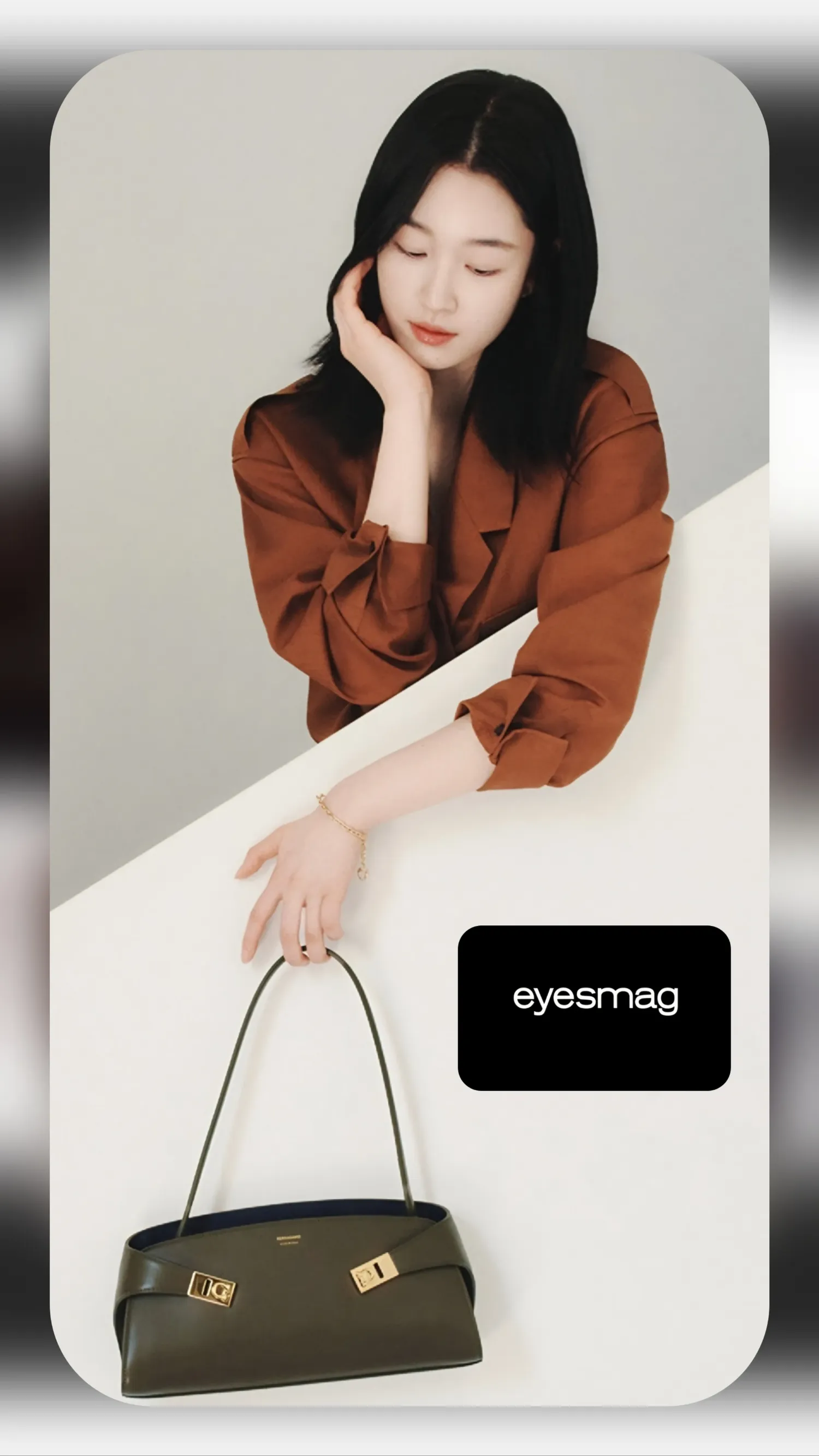 오늘 가장 핫한 셀럽 커뮤니티 피드