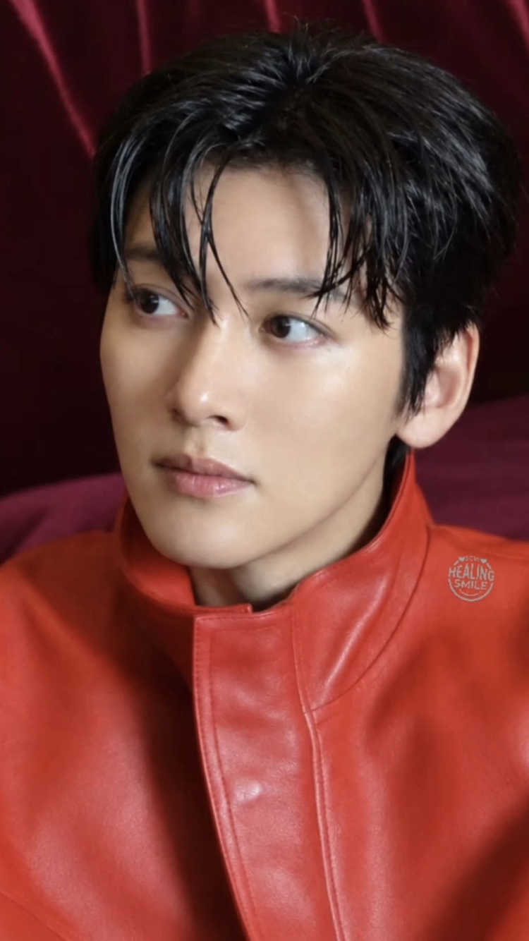 Today's popular wallpaper in Ji Changwook community