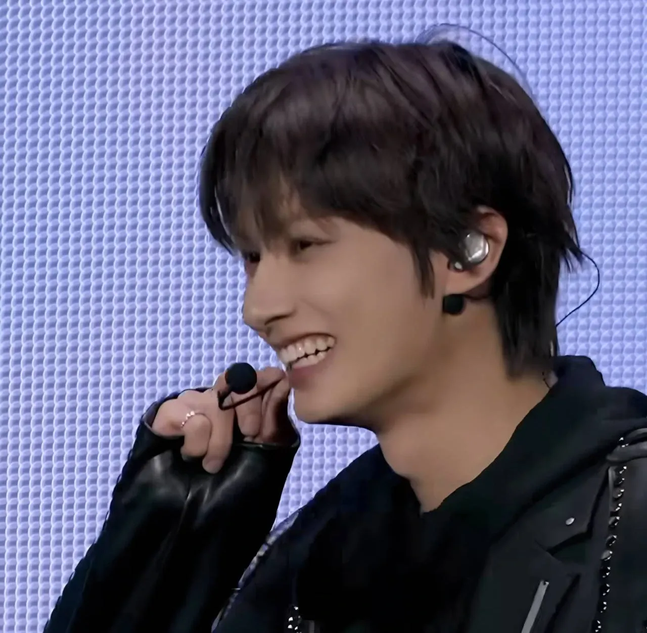 Behind-the-scenes cut of Wen Junhui