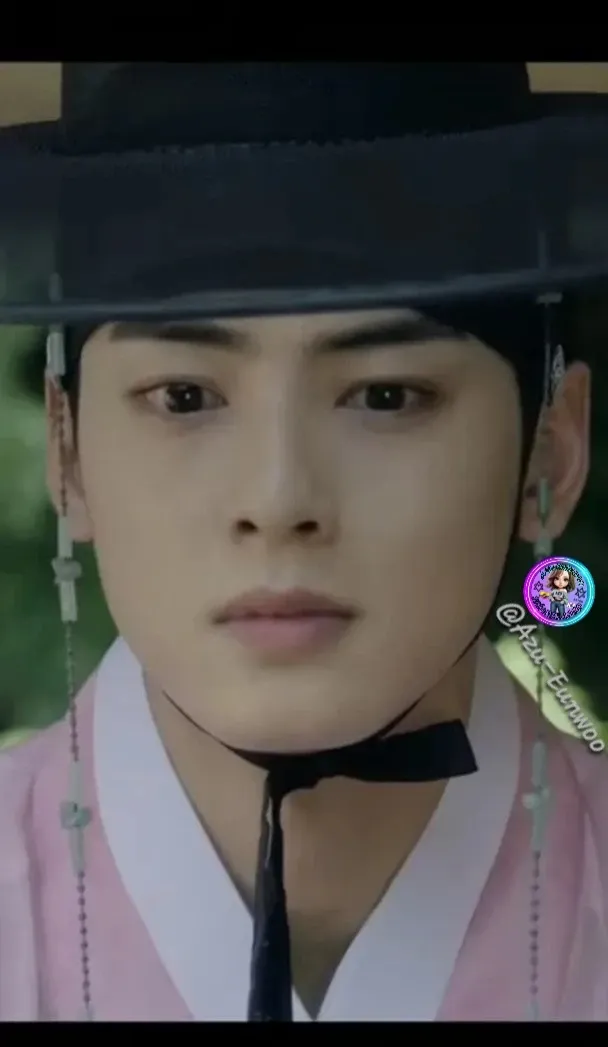 Recent activity shot of Cha Eunwoo