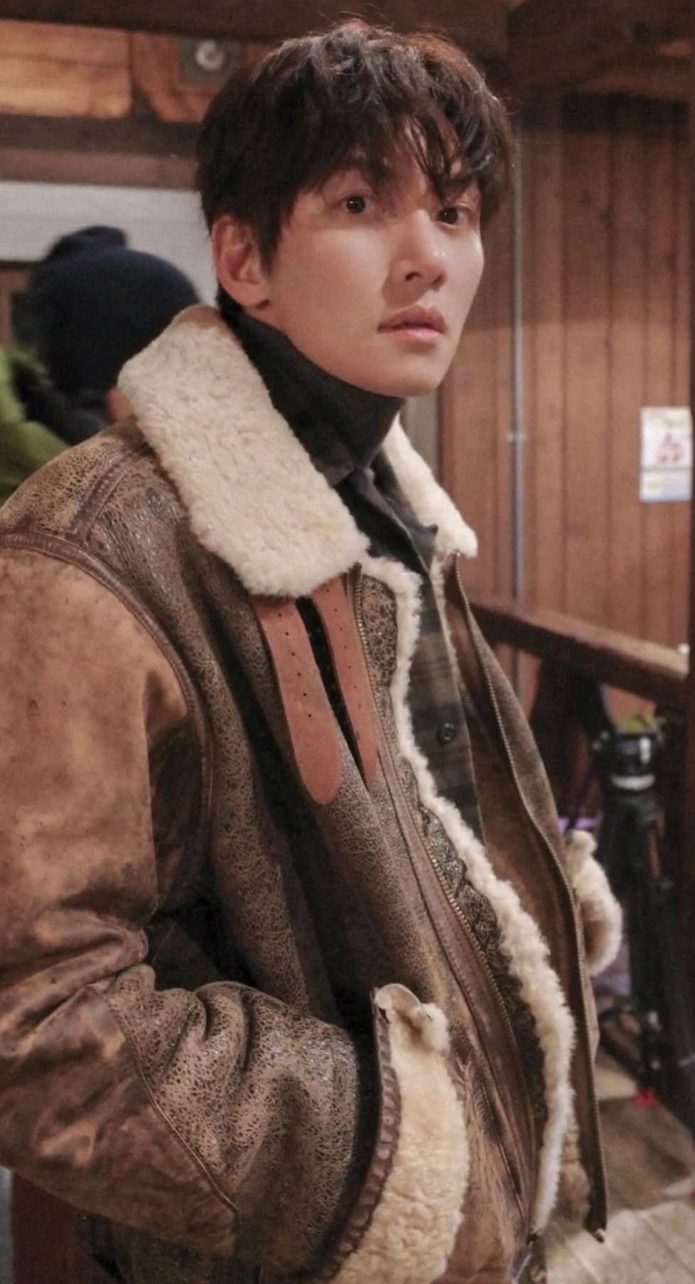 Behind-the-scenes cut of Ji Changwook