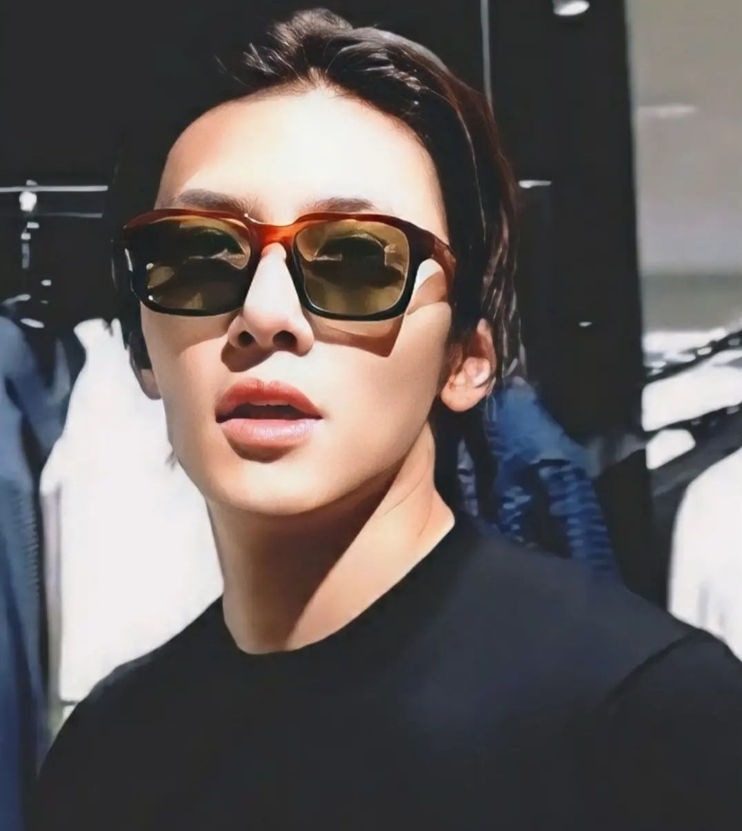 粉丝拍下的池昌旭瞬间