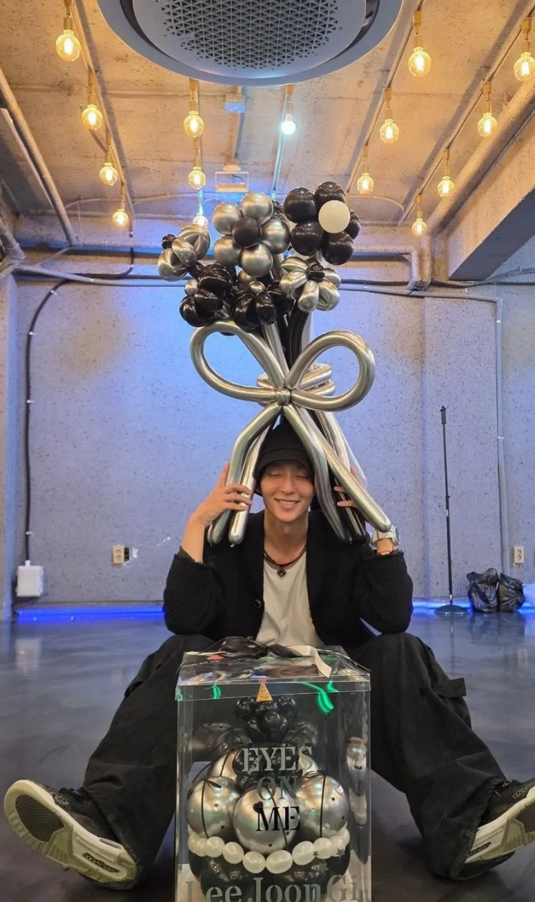 Representative background image loved by Lee Joongi fandom