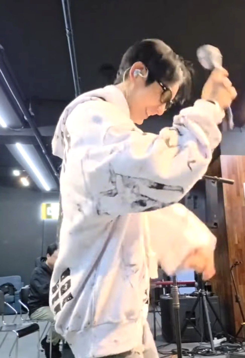 Recent activity shot of Lee Joongi