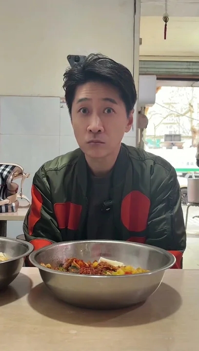 Faker社区今日人气壁纸